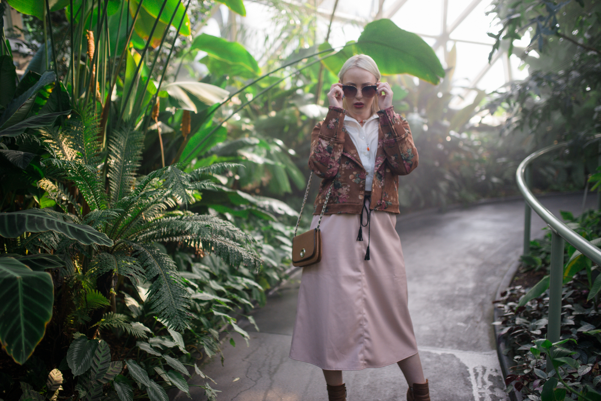 Ashleigh Eiffel Look 2-16